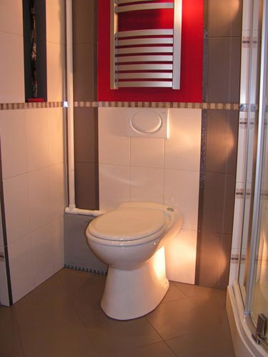przykład podłączenia WATEReasy 5 do zlewozmywaka w kuchni